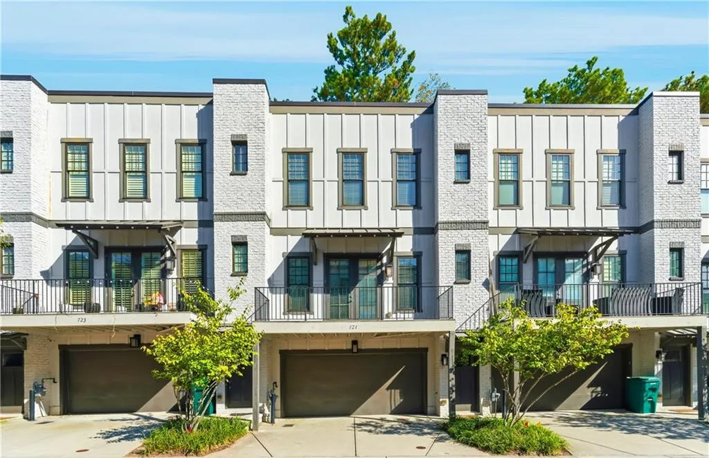 721 Taylor Court, Atlanta, Georgia 30324, 2 Bedrooms Bedrooms, ,2 BathroomsBathrooms,Residential,For Sale,721 Taylor Court,7670036