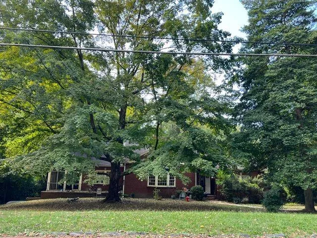 3660 N Stratford Road Ne, Atlanta, Georgia 30342, 4 Bedrooms Bedrooms, ,3 BathroomsBathrooms,Residential,For Sale,3660 N Stratford Road Ne,7673398