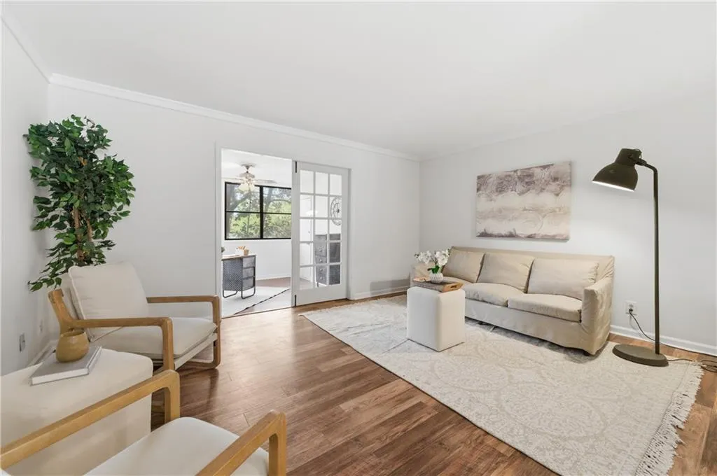 73 Montre Square, Atlanta, Georgia 30327, 2 Bedrooms Bedrooms, ,2 BathroomsBathrooms,Residential,For Sale,73 Montre Square,7675748