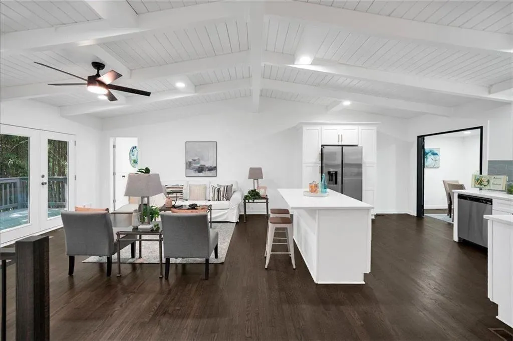 2138 Drew Valley Rd Ne, Brookhaven, Georgia 30319, 4 Bedrooms Bedrooms, ,2 BathroomsBathrooms,Residential,For Sale,2138 Drew Valley Rd Ne,7613605