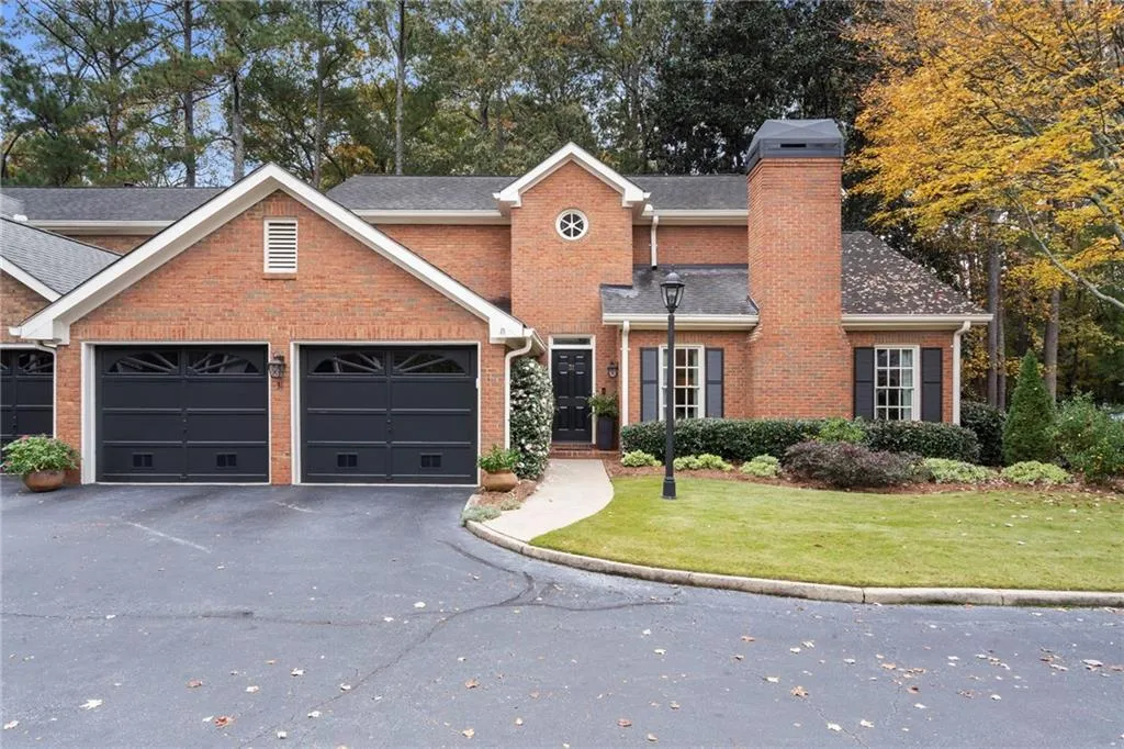 31 Pointe Terrace Se, Atlanta, Georgia 30339, 4 Bedrooms Bedrooms, 0 ,2 BathroomsBathrooms,Residential,Sold,31 Pointe Terrace Se,7678862