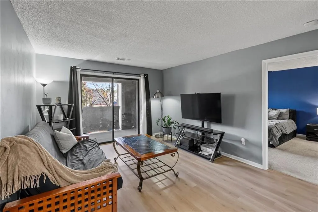 2657 Lenox Road Ne Unit L 163, Atlanta, Georgia 30324, 1 Bedroom Bedrooms, ,1 BathroomBathrooms,Residential,For Sale,2657 Lenox Road Ne Unit L 163,7681085