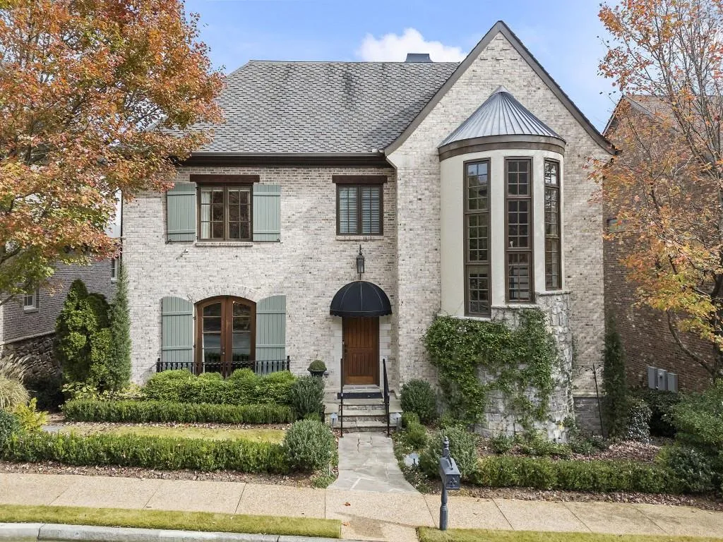 3769 Paces Lookout Circle, Atlanta, Georgia 30339, 5 Bedrooms Bedrooms, ,5 BathroomsBathrooms,Residential,For Sale,3769 Paces Lookout Circle,7681532
