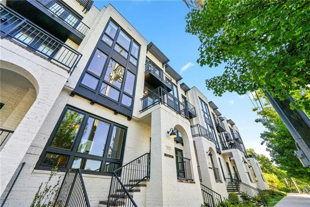 2528 Appleden Place Ne, Brookhaven, Georgia 30319, 3 Bedrooms Bedrooms, ,3 BathroomsBathrooms,Residential,For Sale,2528 Appleden Place Ne,7683488