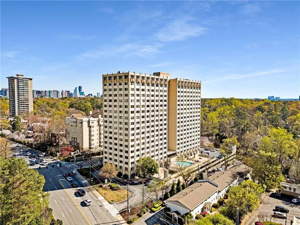 2479 Peachtree Road Ne Unit 1716, Atlanta, Georgia 30305, 2 Bedrooms Bedrooms, ,2 BathroomsBathrooms,Residential,For Sale,2479 Peachtree Road Ne Unit 1716,7685085