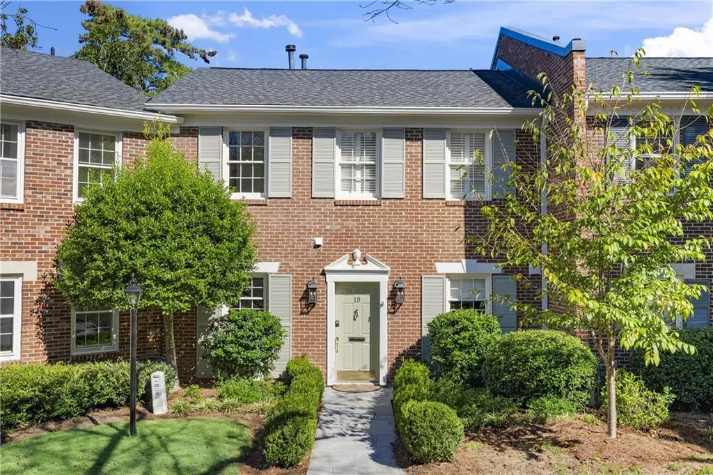 3050 Margaret Mitchell Drive Nw Unit 19, Atlanta, Georgia 30327, 3 Bedrooms Bedrooms, ,3 BathroomsBathrooms,Residential,For Sale,3050 Margaret Mitchell Drive Nw Unit 19,7685354