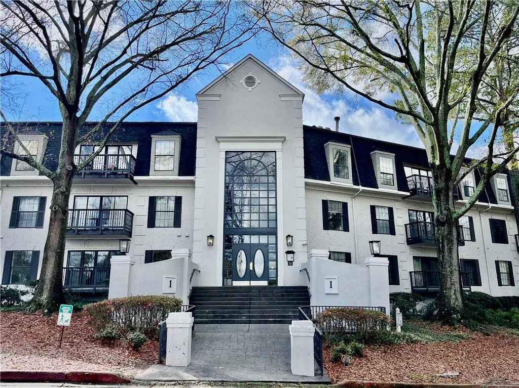 1309 Pine Heights Drive Ne, Atlanta, Georgia 30324, 2 Bedrooms Bedrooms, 0 ,2 BathroomsBathrooms,Residential,For Sale,1309 Pine Heights Drive Ne,7685870