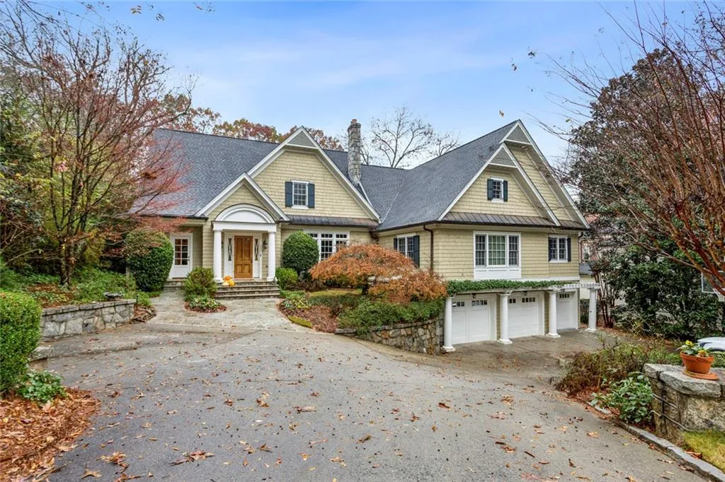 1010 Carter Drive Ne, Atlanta, Georgia 30319, 5 Bedrooms Bedrooms, ,6 BathroomsBathrooms,Residential,For Sale,1010 Carter Drive Ne,7687780