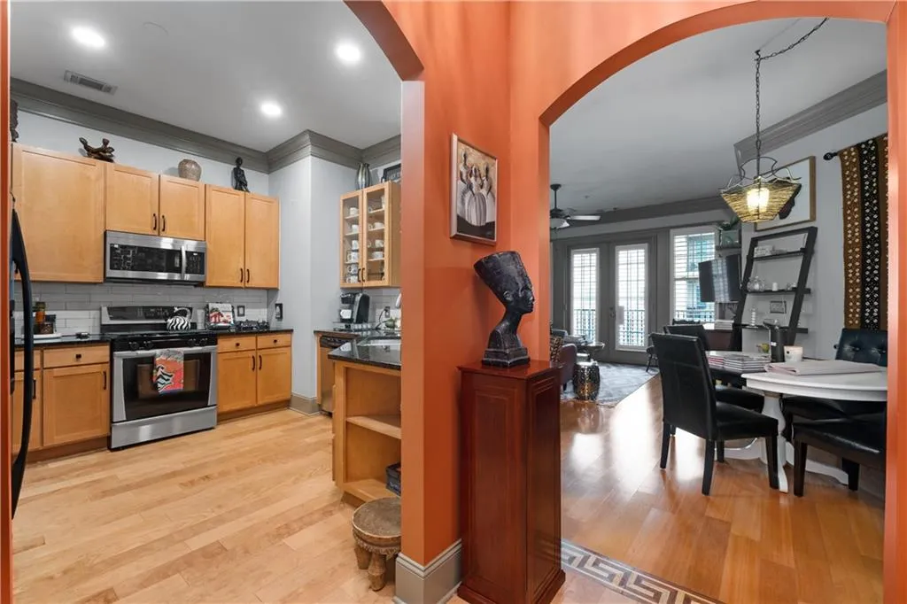 3621 Vinings Slope Se Unit 2516, Atlanta, Georgia 30339, 1 Bedroom Bedrooms, ,1 BathroomBathrooms,Residential,For Sale,3621 Vinings Slope Se Unit 2516,7622852