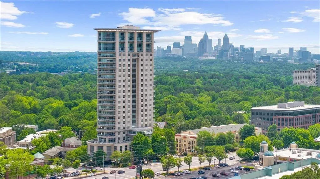 2881 Peachtree Road Ne Unit 1102, Atlanta, Georgia 30305, 2 Bedrooms Bedrooms, ,2 BathroomsBathrooms,Residential,For Sale,2881 Peachtree Road Ne Unit 1102,7690922