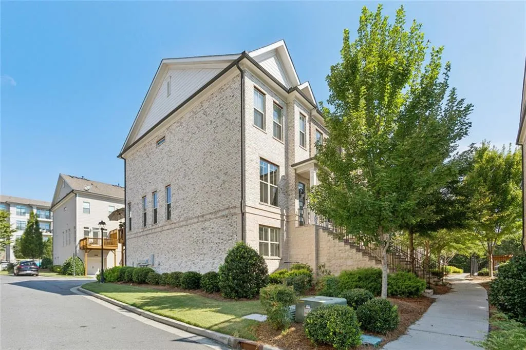 4219 Deming Circle, Sandy Springs, Georgia 30342, 2 Bedrooms Bedrooms, ,2 BathroomsBathrooms,Residential,For Sale,4219 Deming Circle,7691959