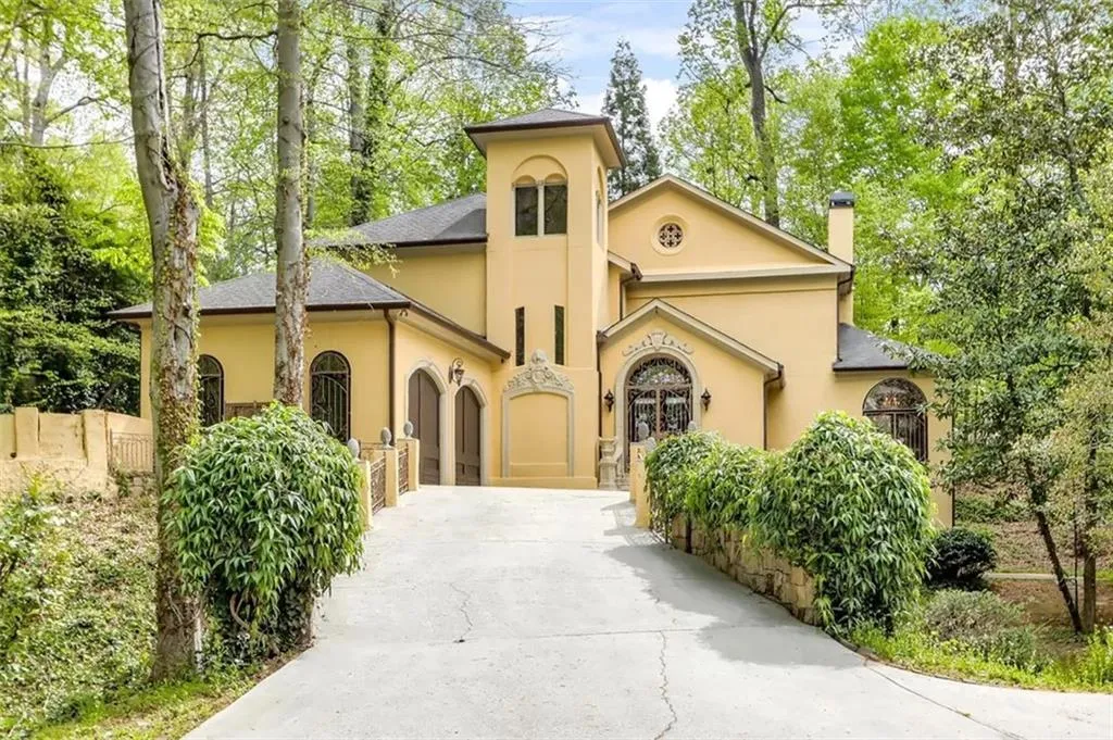 Georgia 30342, ,4 BathroomsBathrooms,Residential,For Sale,7691979