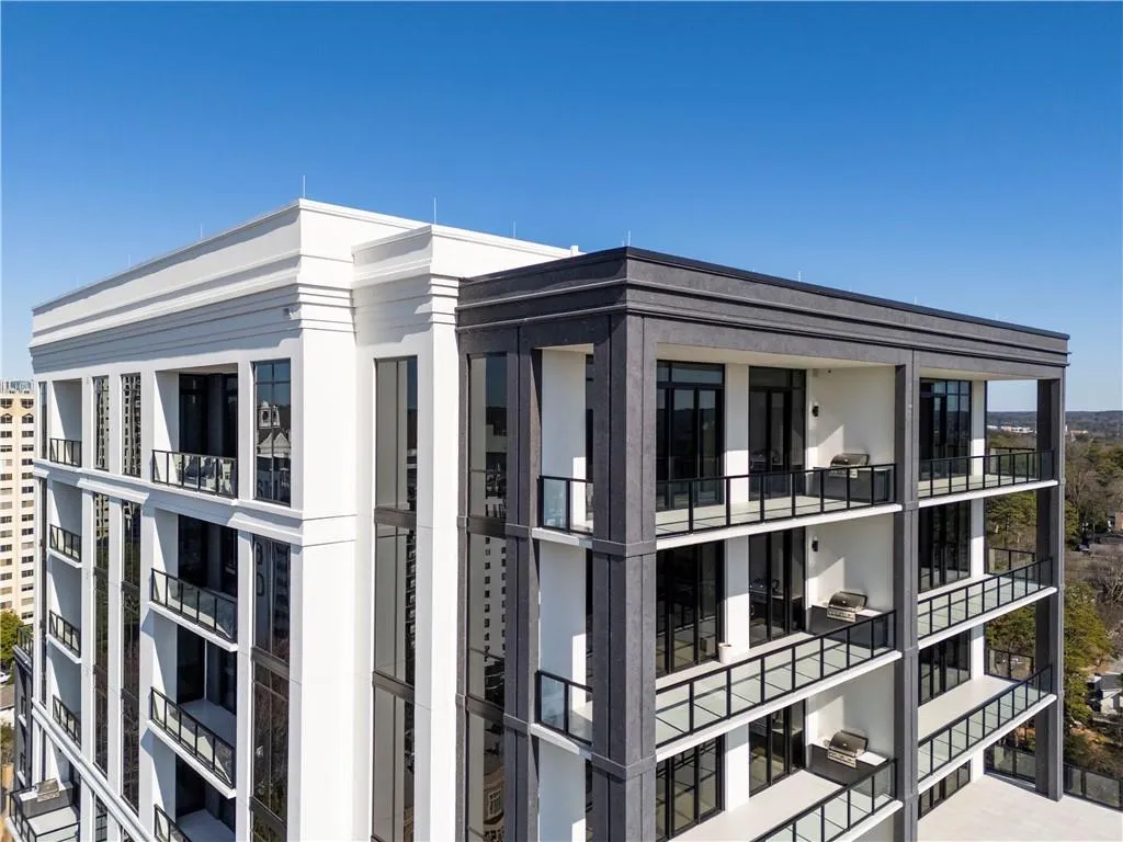 2425 Peachtree Road Unit 1806, Atlanta, Georgia 30305, 3 Bedrooms Bedrooms, ,3 BathroomsBathrooms,Residential,For Sale,2425 Peachtree Road Unit 1806,7693116