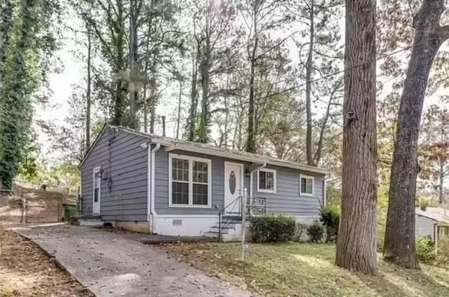 2386 Arno Court Nw, Atlanta, Georgia 30318, 3 Bedrooms Bedrooms, ,1 BathroomBathrooms,Residential,For Sale,2386 Arno Court Nw,7630617