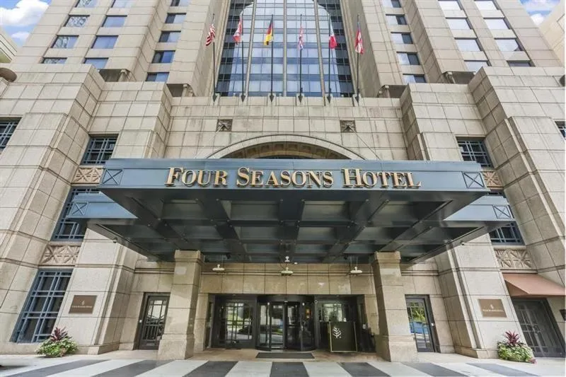 75 14th Street Ne Unit 3560, Atlanta, Georgia 30309, 2 Bedrooms Bedrooms, 0 ,2 BathroomsBathrooms,Residential,For Sale,75 14th Street Ne Unit 3560,7696429