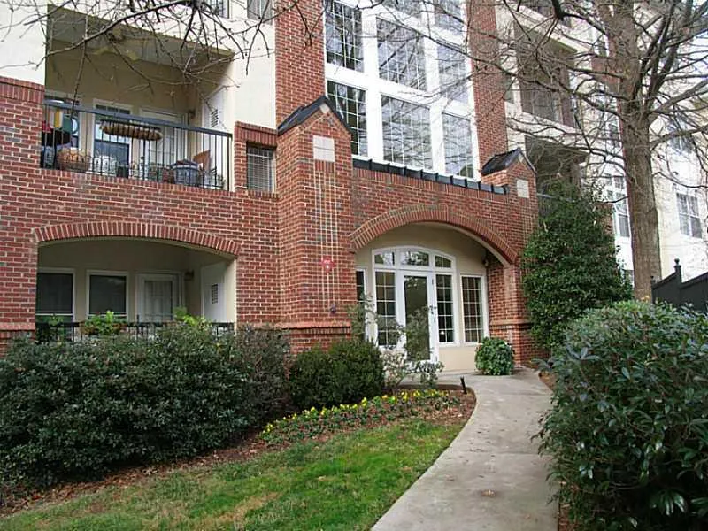 3636 Habersham Road Nw Unit 2308, Atlanta, Georgia 30305, 2 Bedrooms Bedrooms, 0 ,2 BathroomsBathrooms,Residential,For Sale,3636 Habersham Road Nw Unit 2308,7699916