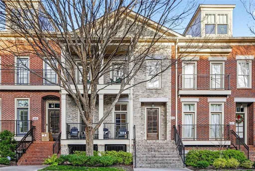 813 Creekgarden Court, Atlanta, Georgia 30339, 3 Bedrooms Bedrooms, 0 ,3 BathroomsBathrooms,Residential,For Sale,813 Creekgarden Court,7700148