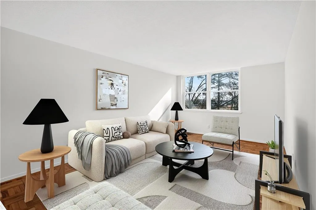 2965 Pharr Court South Nw Unit 511, Atlanta, Georgia 30305, 1 Bedroom Bedrooms, 0 ,1 BathroomBathrooms,Residential,For Sale,2965 Pharr Court South Nw Unit 511,7703191