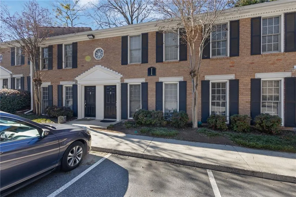1101 Collier Road Nw Unit I2, Atlanta, Georgia 30318, 2 Bedrooms Bedrooms, 0 ,1 BathroomBathrooms,Residential,For Sale,1101 Collier Road Nw Unit I2,7706035