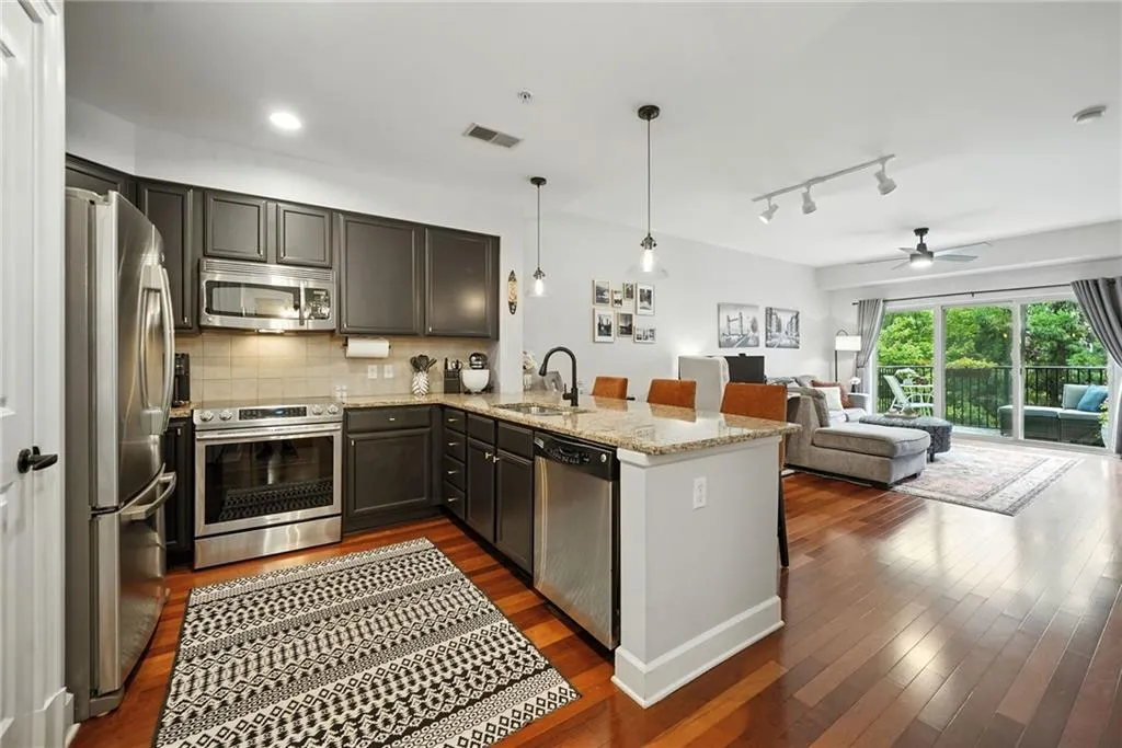 200 River Vista Drive Unit 445, Atlanta, Georgia 30339, 1 Bedroom Bedrooms, 0 ,1 BathroomBathrooms,Residential,For Sale,200 River Vista Drive Unit 445,7709544