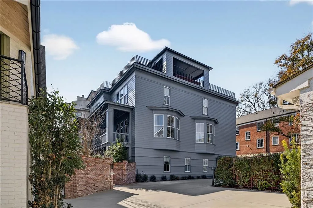 2713 Southwell Street Ne, Atlanta, Georgia 30305, 3 Bedrooms Bedrooms, 0 ,3 BathroomsBathrooms,Residential,For Sale,2713 Southwell Street Ne,7711511