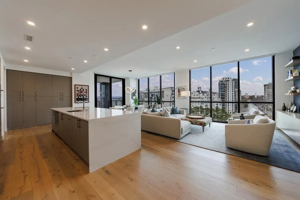 2425 Peachtree Road Ne Unit 1401, Atlanta, Georgia 30305, 3 Bedrooms Bedrooms, 0 ,3 BathroomsBathrooms,Residential,For Sale,2425 Peachtree Road Ne Unit 1401,7714895