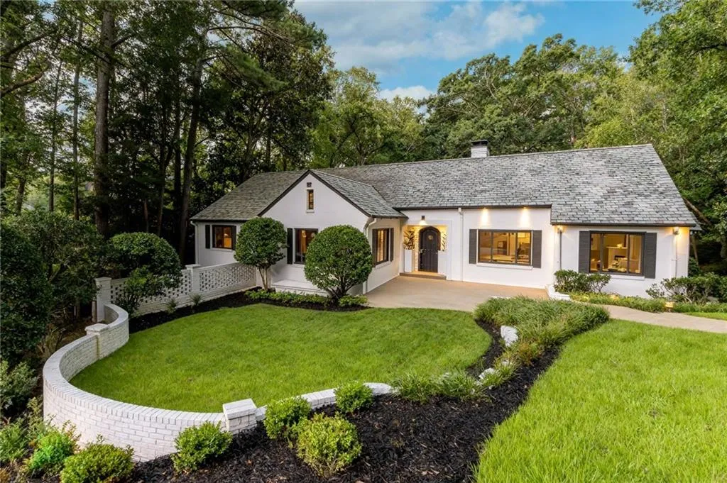 737 W Conway Drive Nw, Atlanta, Georgia 30327, 4 Bedrooms Bedrooms, 0 ,4 BathroomsBathrooms,Residential,Sold,737 W Conway Drive Nw,7714235