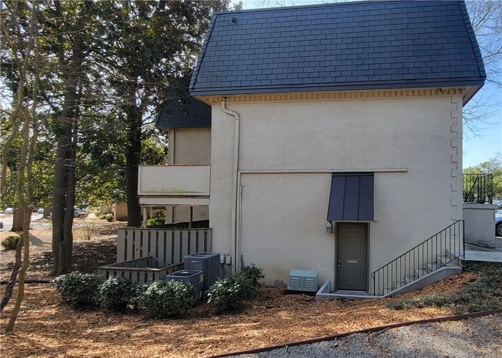 64 Nw Chaumont Square Nw, Atlanta, Georgia 30327, 1 Bedroom Bedrooms, 0 ,1 BathroomBathrooms,Residential,For Sale,64 Nw Chaumont Square Nw,7719820