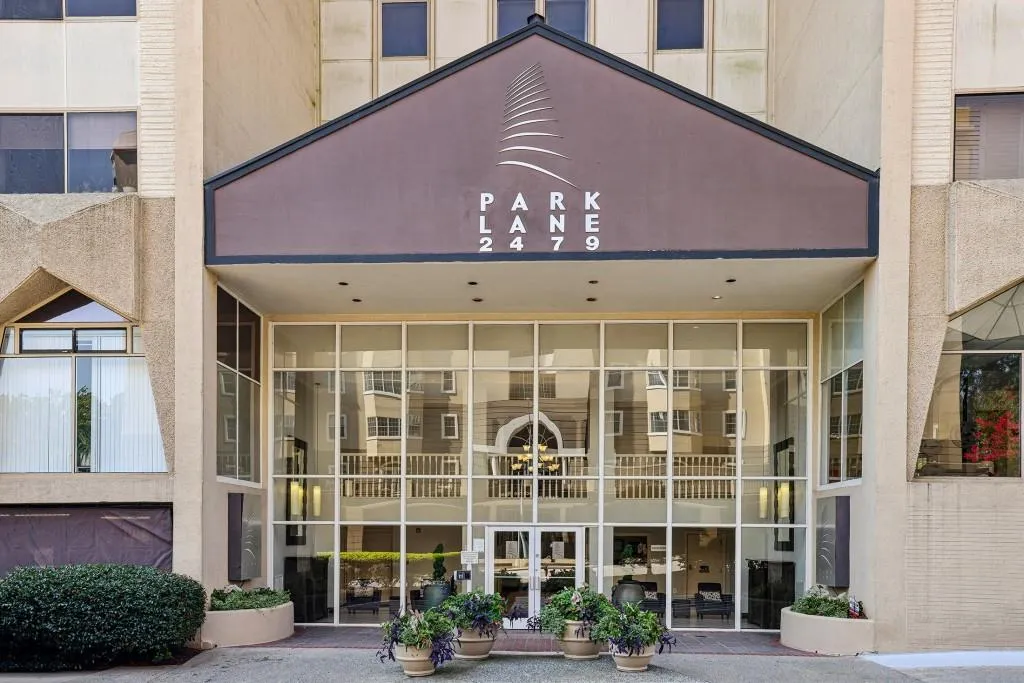 2479 Peachtree Road Ne Unit 515, Atlanta, Georgia 30305, 2 Bedrooms Bedrooms, 0 ,2 BathroomsBathrooms,Residential,For Sale,2479 Peachtree Road Ne Unit 515,7722516