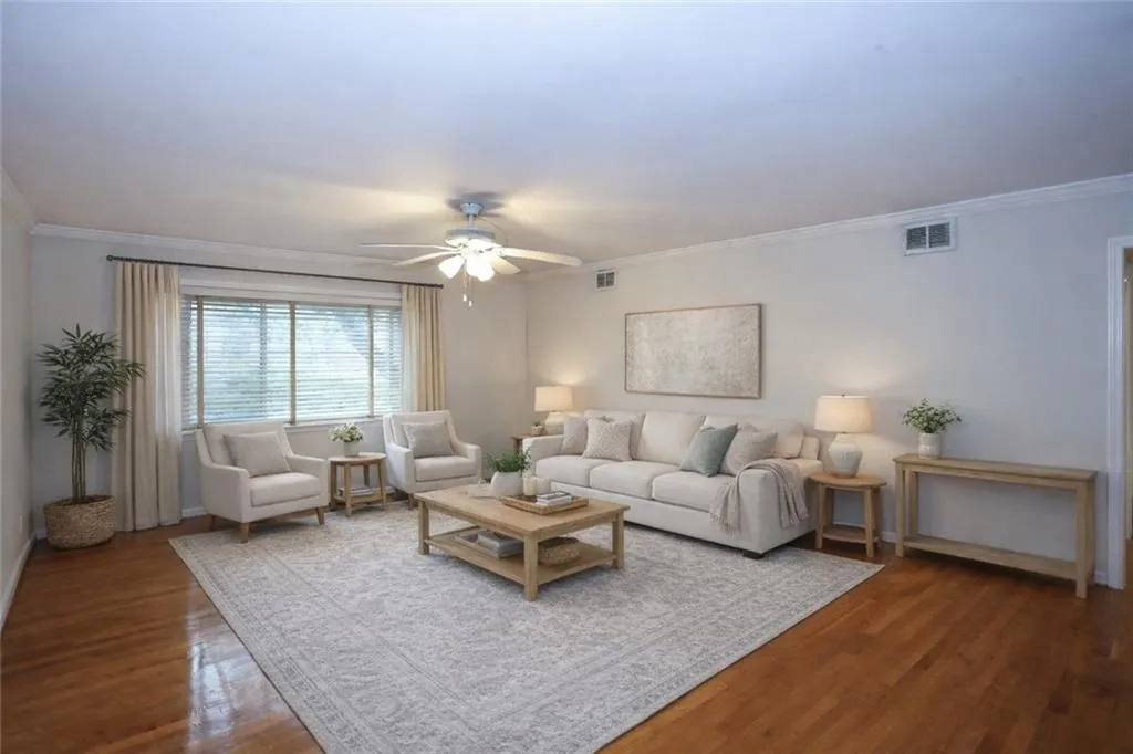 115 Biscayne Drive Nw Unit A9, Atlanta, Georgia 30309, 2 Bedrooms Bedrooms, 0 ,2 BathroomsBathrooms,Residential,For Sale,115 Biscayne Drive Nw Unit A9,7727924