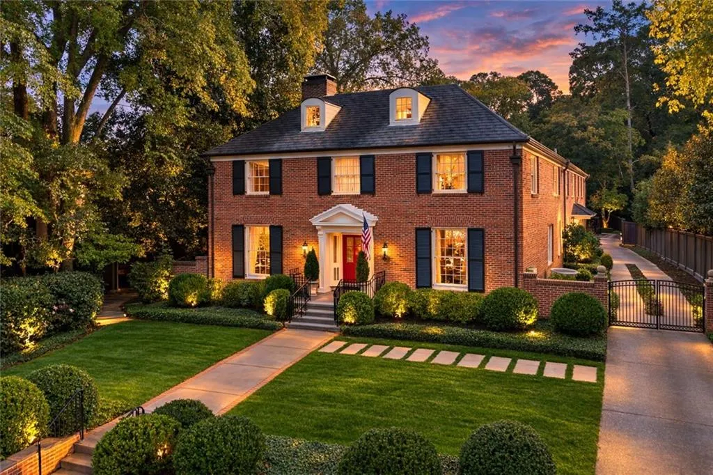 288 Peachtree Battle Avenue Nw, Atlanta, Georgia 30305, 5 Bedrooms Bedrooms, 0 ,4 BathroomsBathrooms,Residential,For Sale,288 Peachtree Battle Avenue Nw,7731335