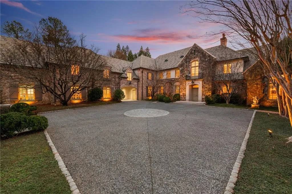 4380 Harris Trail Nw, Atlanta, Georgia 30327, 6 Bedrooms Bedrooms, 0 ,6 BathroomsBathrooms,Residential,For Sale,4380 Harris Trail Nw,7730118