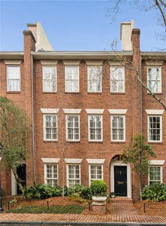 17 Muscogee Way, Atlanta, Georgia 30305, 4 Bedrooms Bedrooms, 0 ,3 BathroomsBathrooms,Residential,For Sale,17 Muscogee Way,7736310