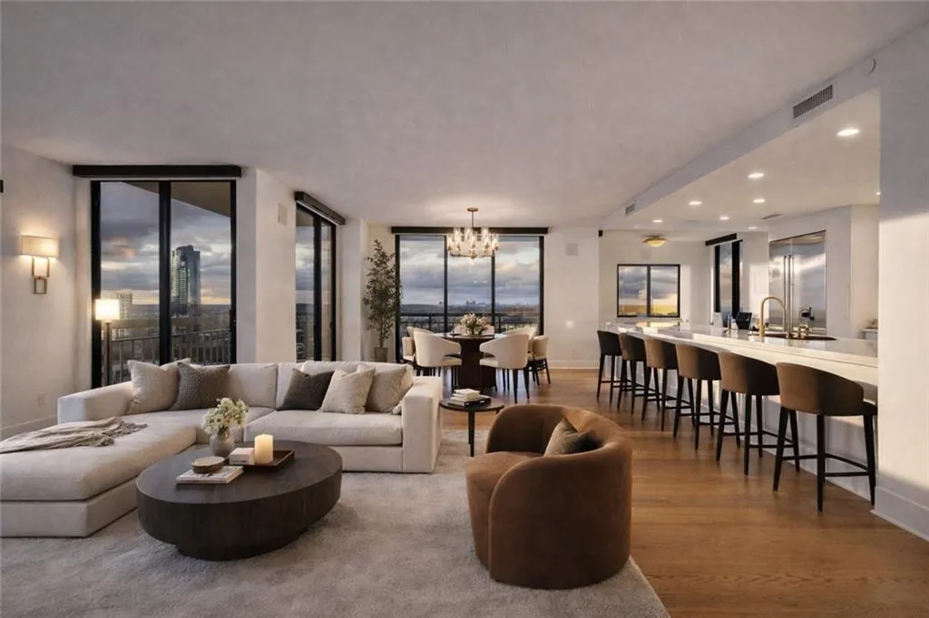 3481 Lakeside Drive Ne Unit P206, Atlanta, Georgia 30326, 3 Bedrooms Bedrooms, 0 ,3 BathroomsBathrooms,Residential,For Sale,3481 Lakeside Drive Ne Unit P206,7737869