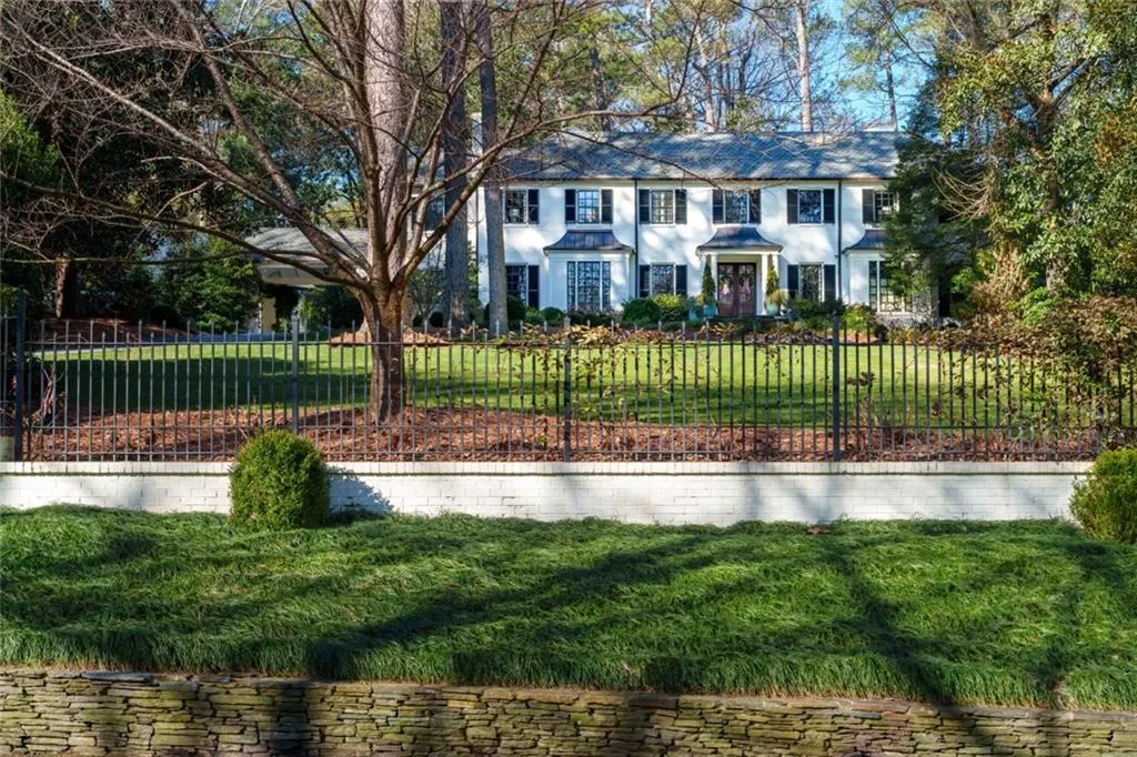 3540 Tuxedo Road Nw, Atlanta, Georgia 30305, 6 Bedrooms Bedrooms, 0 ,8 BathroomsBathrooms,Residential,For Sale,3540 Tuxedo Road Nw,7739527