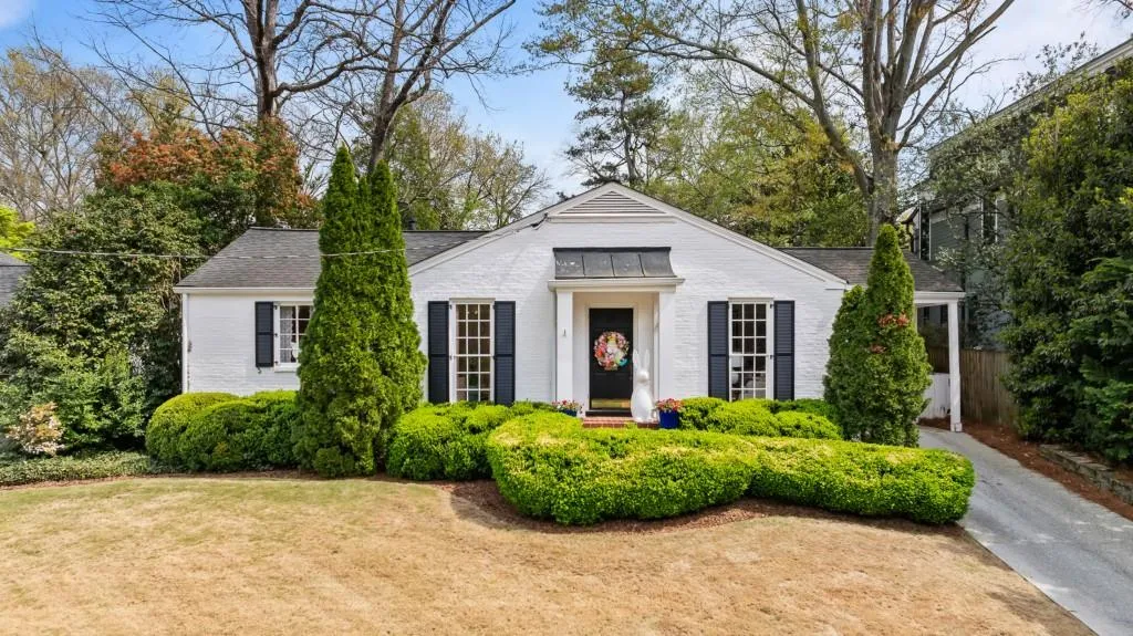 1837 Walthall Drive Nw, Atlanta, Georgia 30318, 4 Bedrooms Bedrooms, 0 ,3 BathroomsBathrooms,Residential,For Sale,1837 Walthall Drive Nw,7740967