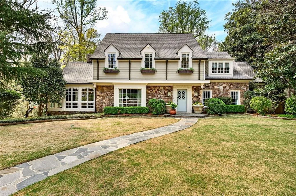 3814 Vermont Road Ne, Atlanta, Georgia 30319, 6 Bedrooms Bedrooms, 0 ,5 BathroomsBathrooms,Residential,For Sale,3814 Vermont Road Ne,7742523