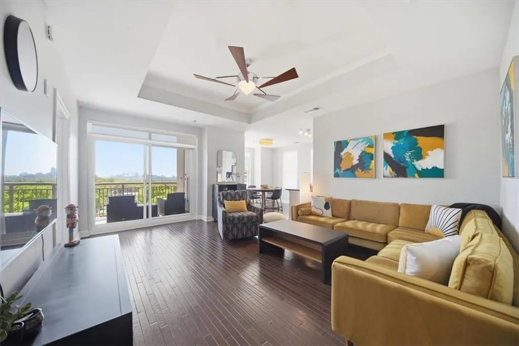 325 E Paces Ferry Road Ne Unit 908, Atlanta, Georgia 30305, 2 Bedrooms Bedrooms, 0 ,2 BathroomsBathrooms,Residential,For Sale,325 E Paces Ferry Road Ne Unit 908,7742933