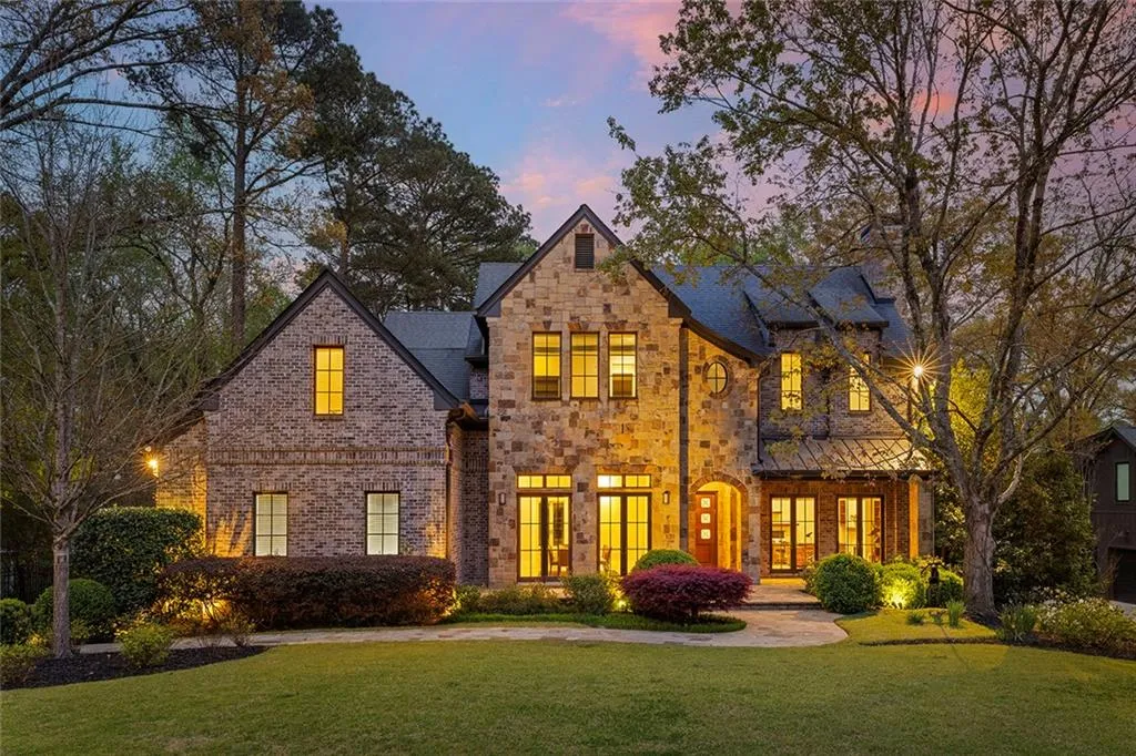 4915 Northway Drive Ne, Atlanta, Georgia 30342, 6 Bedrooms Bedrooms, 0 ,7 BathroomsBathrooms,Residential,For Sale,4915 Northway Drive Ne,7744578