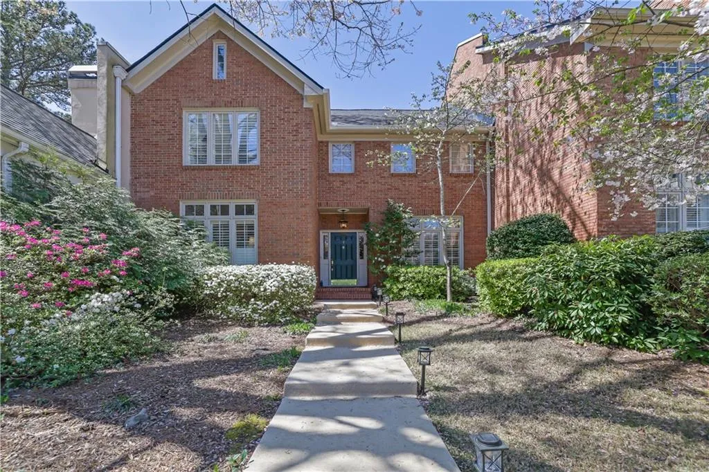 2 Paces West Terrace Nw, Atlanta, Georgia 30327, 4 Bedrooms Bedrooms, 0 ,4 BathroomsBathrooms,Residential,For Sale,2 Paces West Terrace Nw,7744466