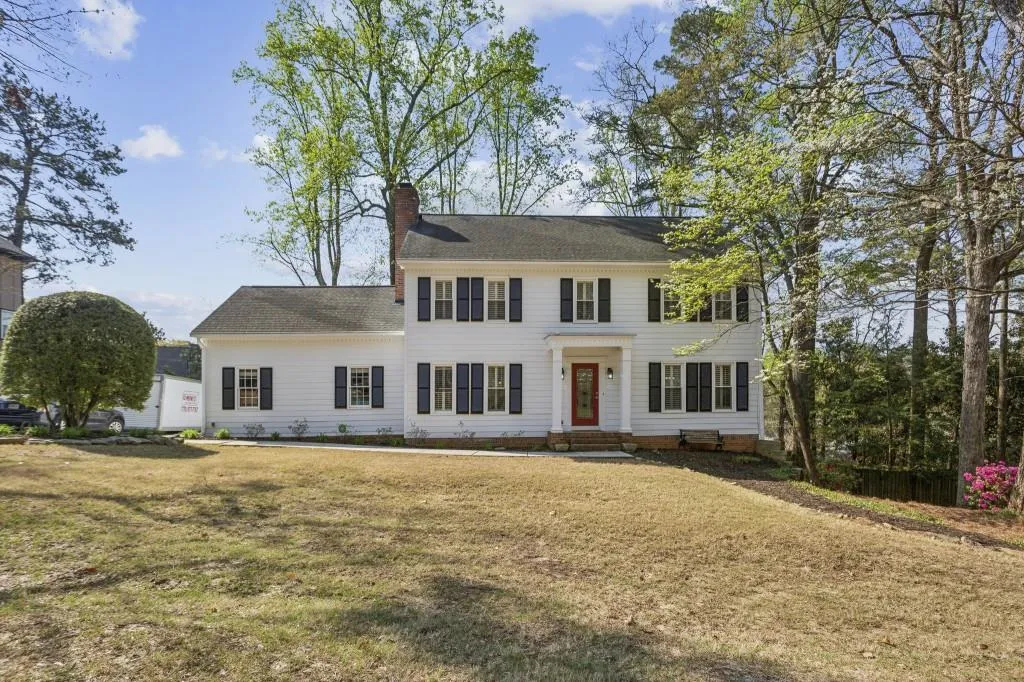 1151 Roxboro Cove Ne, Atlanta, Georgia 30324, 5 Bedrooms Bedrooms, 0 ,3 BathroomsBathrooms,Residential,For Sale,1151 Roxboro Cove Ne,7745077