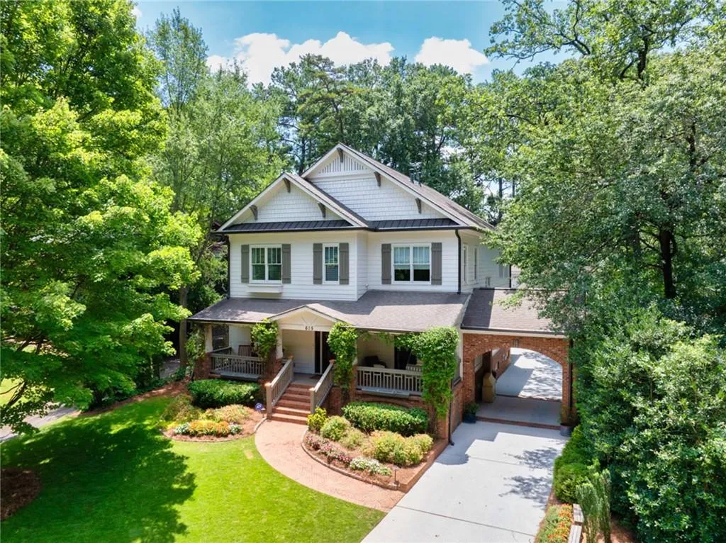 615 Burke Road Ne, Atlanta, Georgia 30305, 6 Bedrooms Bedrooms, 0 ,5 BathroomsBathrooms,Residential,For Sale,615 Burke Road Ne,7736860