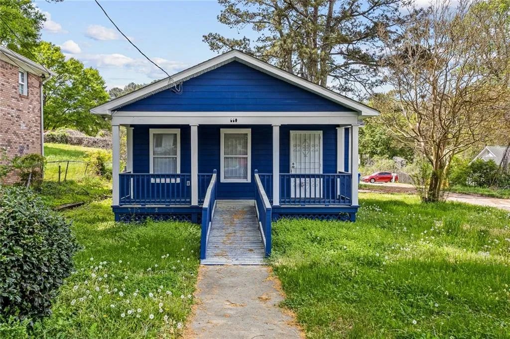 660 Cedar Avenue Nw, Atlanta, Georgia 30318, 3 Bedrooms Bedrooms, 0 ,1 BathroomBathrooms,Residential,For Sale,660 Cedar Avenue Nw,7747199