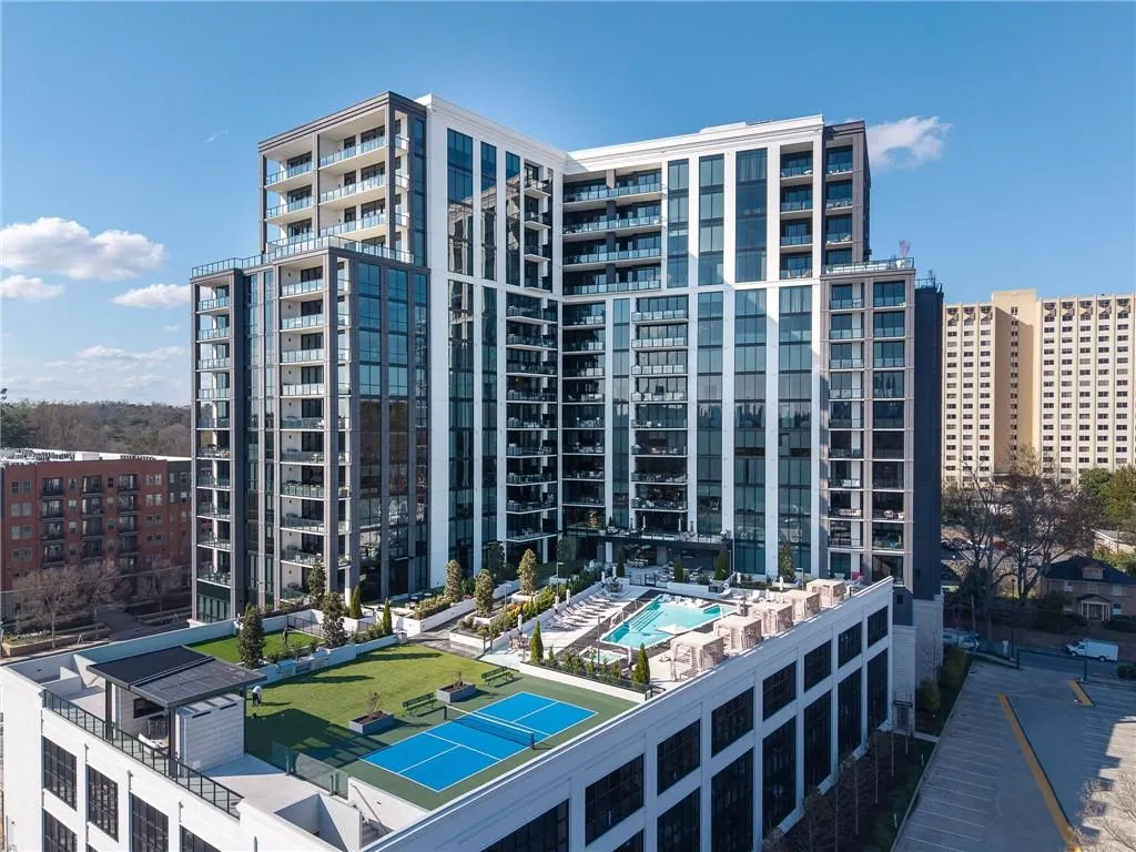 2425 Peachtree Road Ne Unit 1704, Atlanta, Georgia 30305, 2 Bedrooms Bedrooms, 0 ,2 BathroomsBathrooms,Residential,For Sale,2425 Peachtree Road Ne Unit 1704,7733670