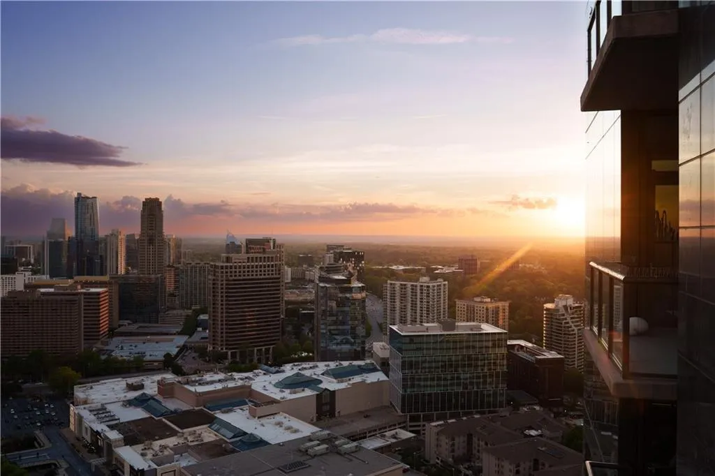 3630 Peachtree Ne Unit #3302, Atlanta, Georgia 30326, 3 Bedrooms Bedrooms, 0 ,3 BathroomsBathrooms,Residential,For Sale,3630 Peachtree Ne Unit #3302,7750619