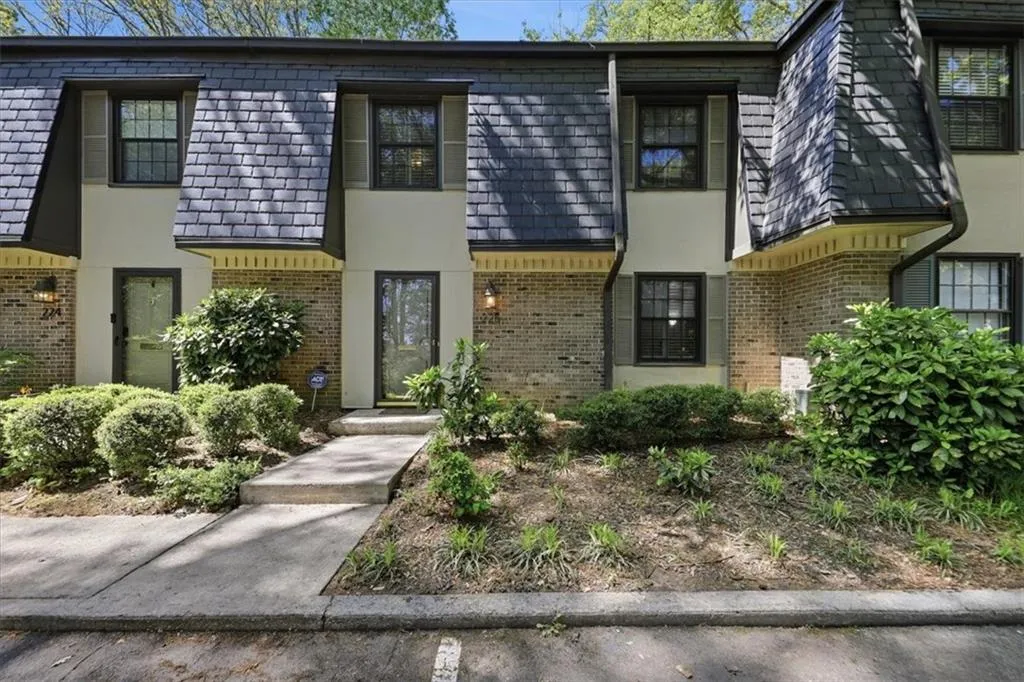 225 Triumph Drive Nw, Atlanta, Georgia 30327, 3 Bedrooms Bedrooms, 0 ,2 BathroomsBathrooms,Residential,For Sale,225 Triumph Drive Nw,7751449