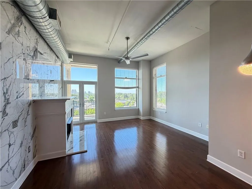 3820 Roswell Road Ne Unit 902, Atlanta, Georgia 30342, 2 Bedrooms Bedrooms, 0 ,2 BathroomsBathrooms,Residential,For Sale,3820 Roswell Road Ne Unit 902,7730952