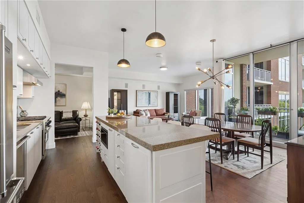 1820 Peachtree Street Nw Unit 704, Atlanta, Georgia 30309, 2 Bedrooms Bedrooms, 0 ,2 BathroomsBathrooms,Residential,For Sale,1820 Peachtree Street Nw Unit 704,7754457