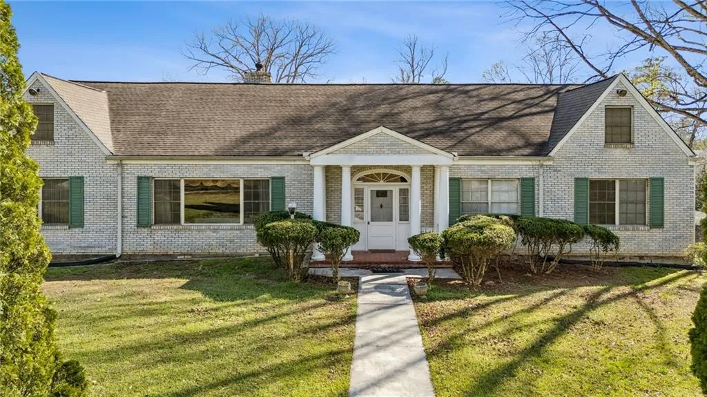 250 W Paces Ferry Road Nw, Atlanta, Georgia 30305, 4 Bedrooms Bedrooms, 0 ,3 BathroomsBathrooms,Land,For Sale,250 W Paces Ferry Road Nw,7755240