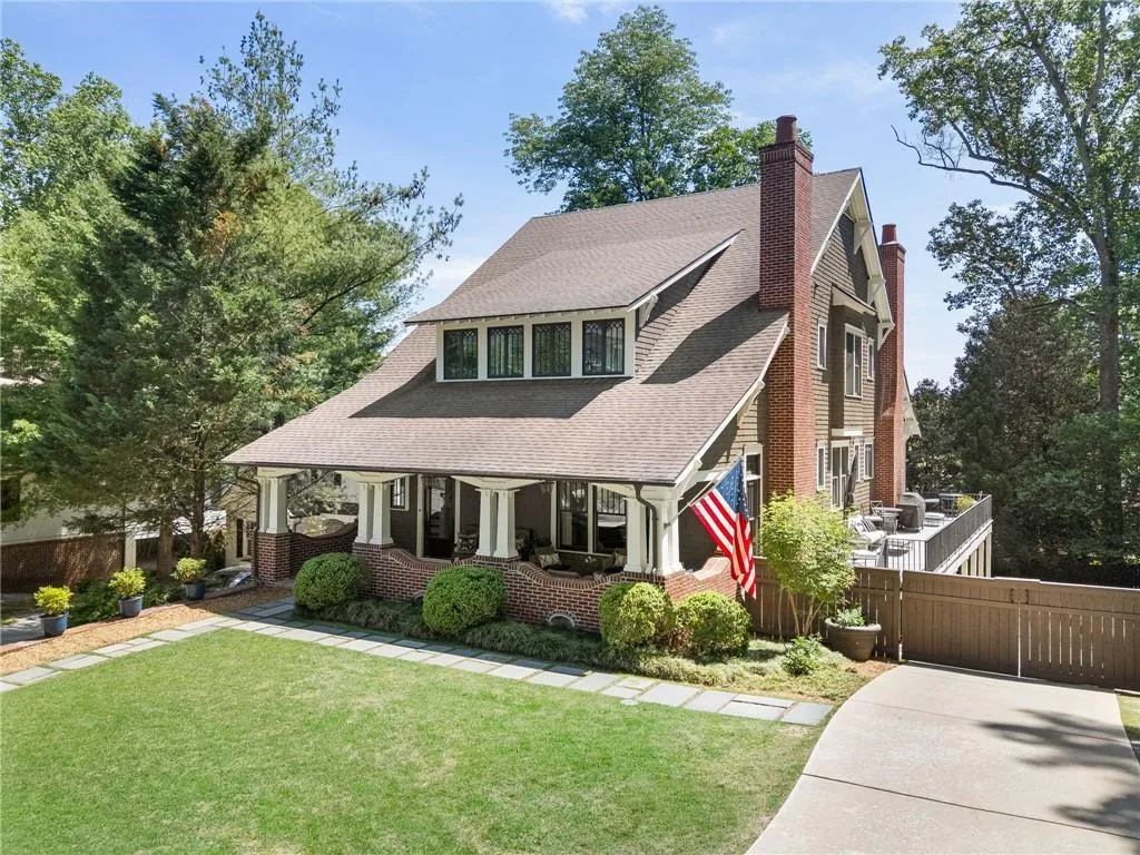 2519 Forrest Way Ne, Atlanta, Georgia 30305, 5 Bedrooms Bedrooms, 0 ,5 BathroomsBathrooms,Residential,For Sale,2519 Forrest Way Ne,7755177